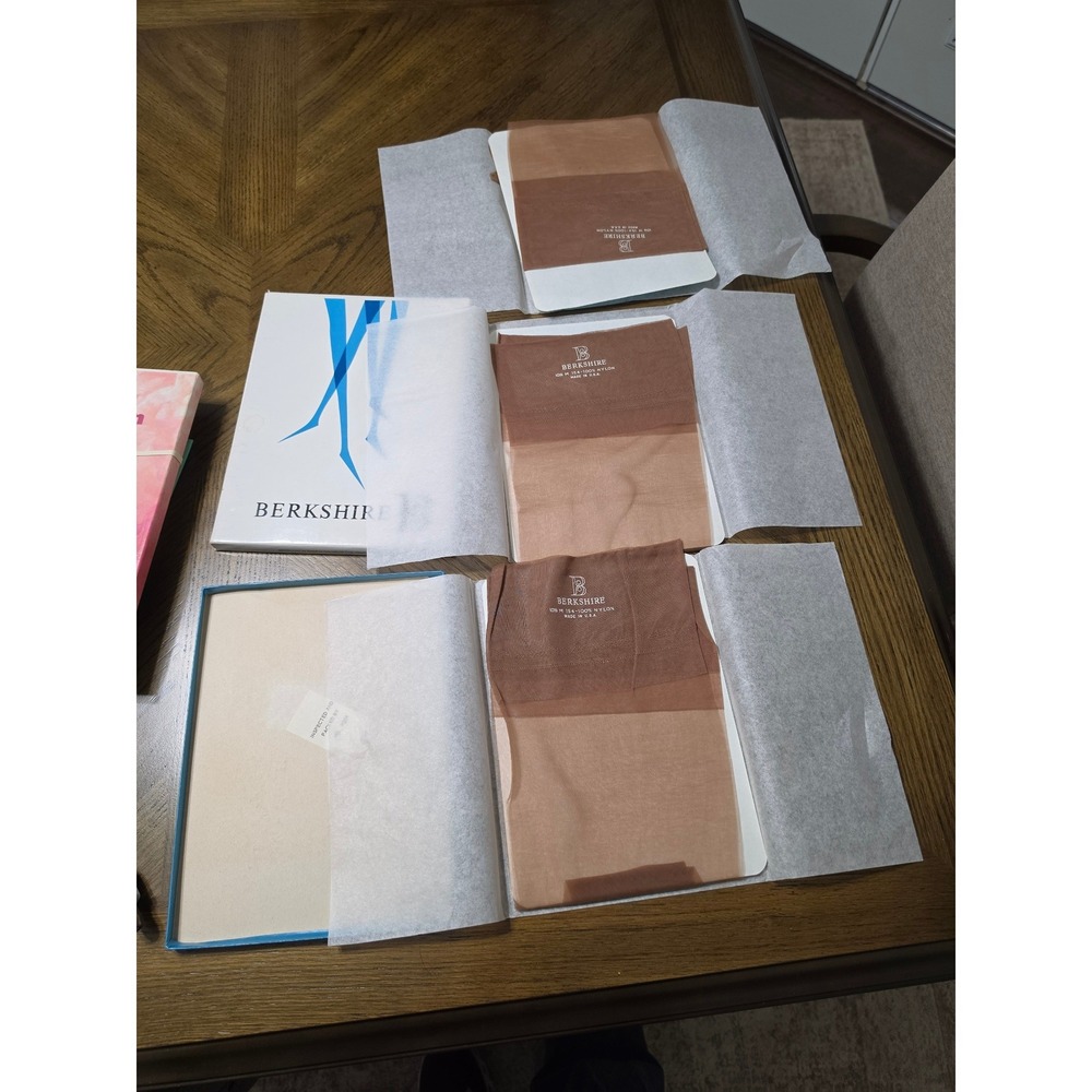 Vintage Berkshire 154 Sheer Nylon Stockings 3 Pairs Heel & Toe Tint 10.5 M USA